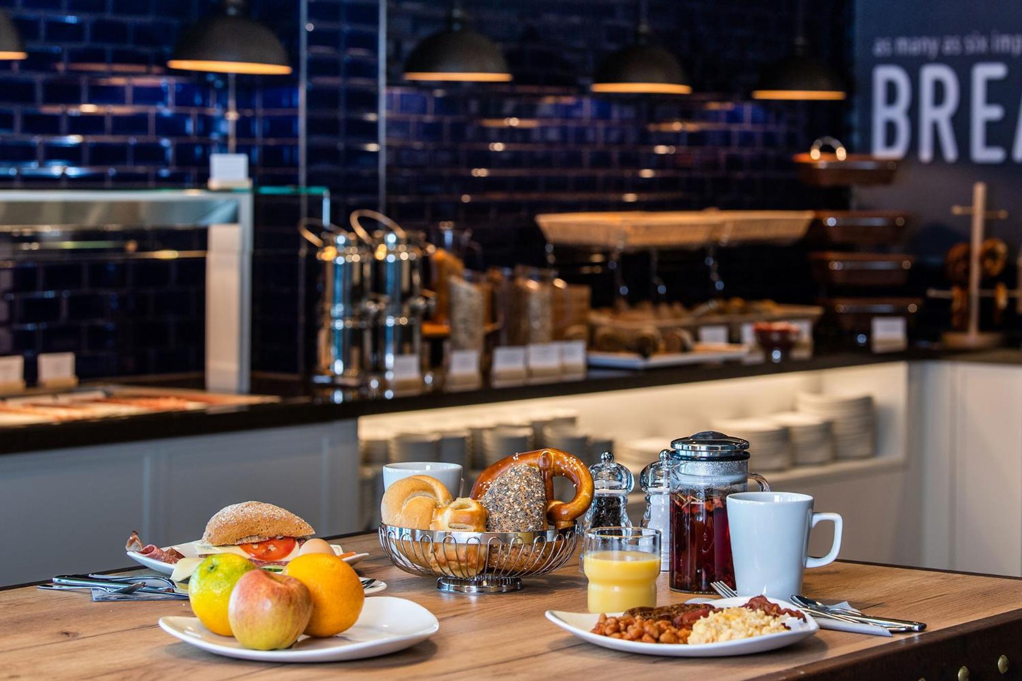Premier Inn Hamburg City Millerntor Екстер'єр фото