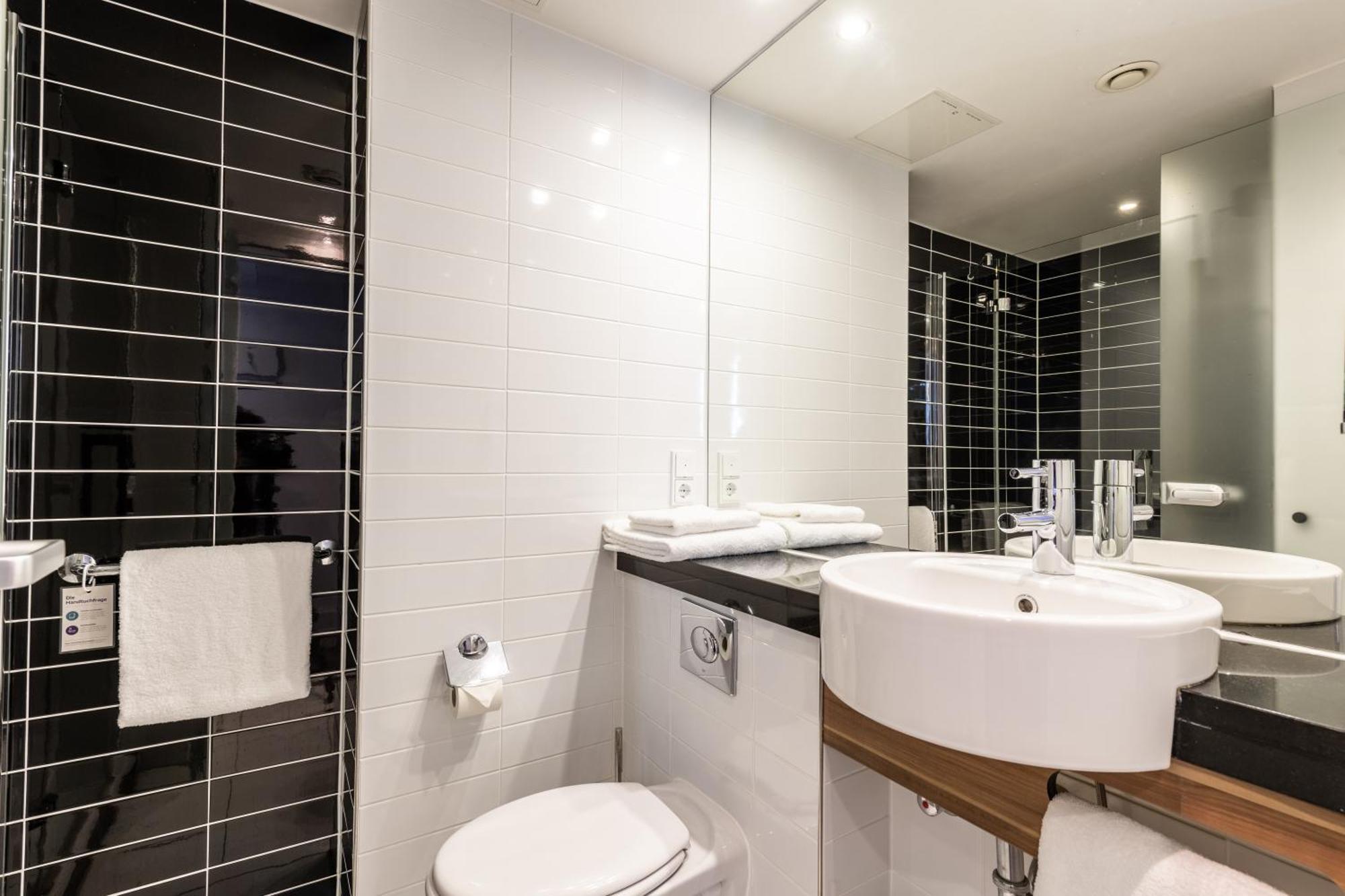 Premier Inn Hamburg City Millerntor Екстер'єр фото